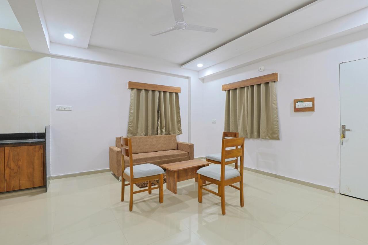 Hotel Monville Group Vadodara Dış mekan fotoğraf