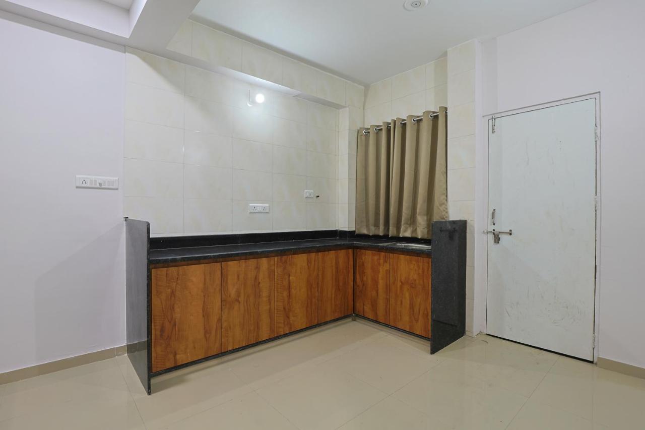 Hotel Monville Group Vadodara Dış mekan fotoğraf