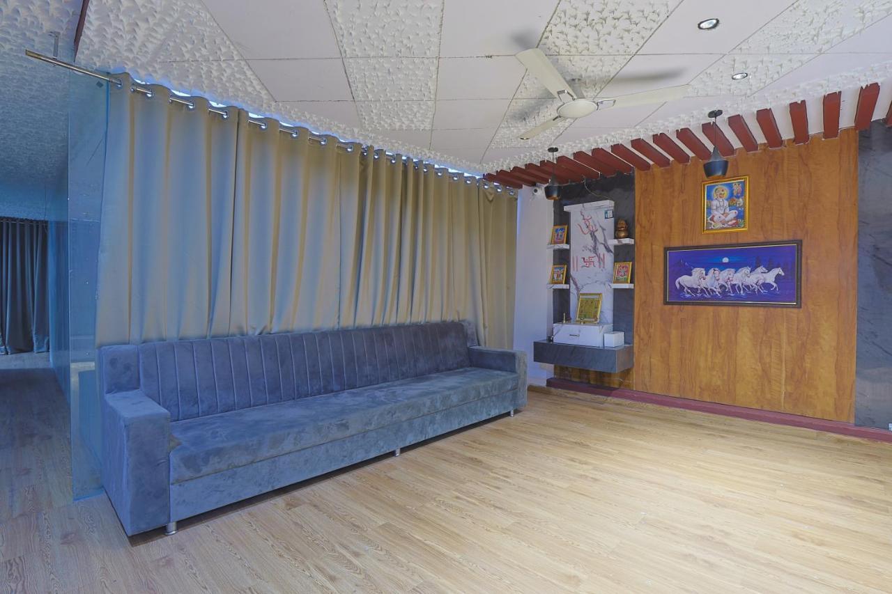 Hotel Monville Group Vadodara Dış mekan fotoğraf